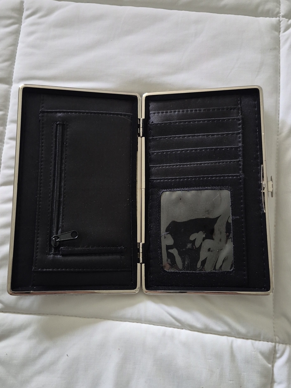 Metallic Snake-Embossed Slim Card Case - Picture 2 of 2